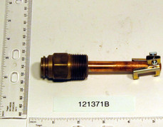  Honeywell 121371B 3/4" NPT. Short Well With Mounting Clamp 