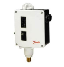 Danfoss 017-520366 G3/8 Inch SPDT Pressure Switch Controlled
