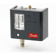 Danfoss 060-5231 1/4 Inch Male Flare Pressure Control Switch, 6 Inch Hg-108 PSI, Automatic Reset
