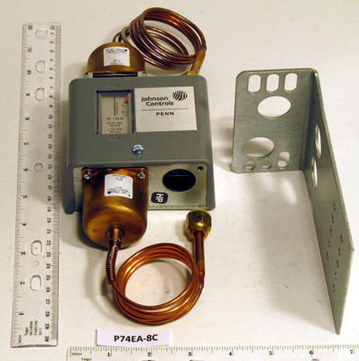  Johnson Controls P74EA-8C SPDT Snap Acting Differential Pressure Switch ; 36" Capillary 2-26 PSI 3.5 Fixed 