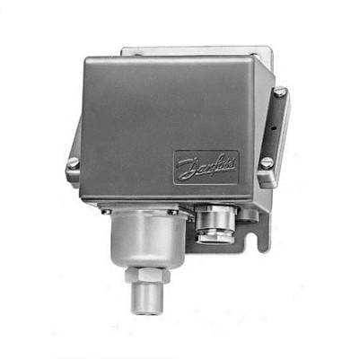 Danfoss 060-310466 1/4 Inch SPDT Pressure Control Switch