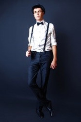 5 Tips for Wearing Suspenders to a Winter Wedding