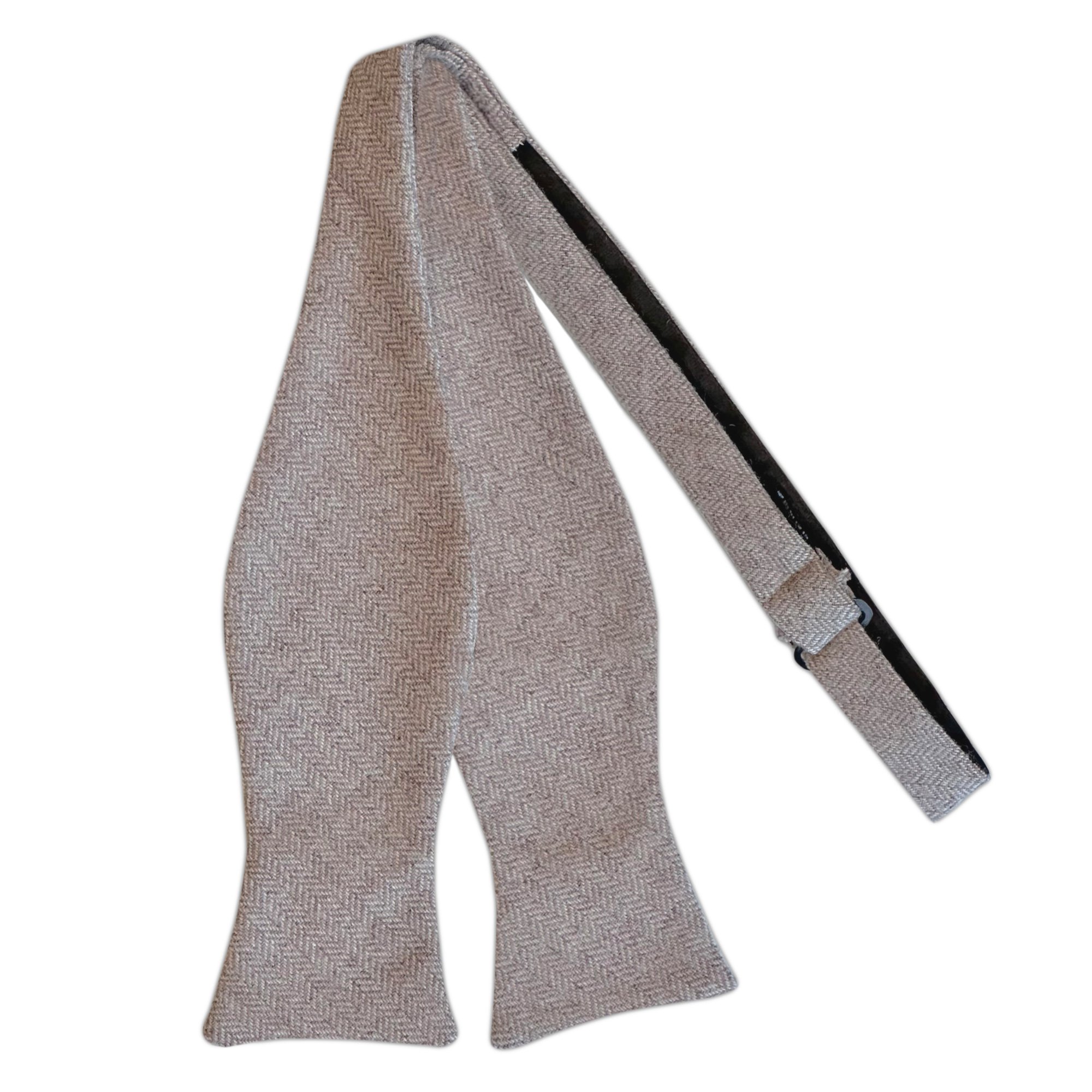 Men's Wool Blend Herringbone Traditional Freestyle Self-Tie Bow Tie - Tan/White