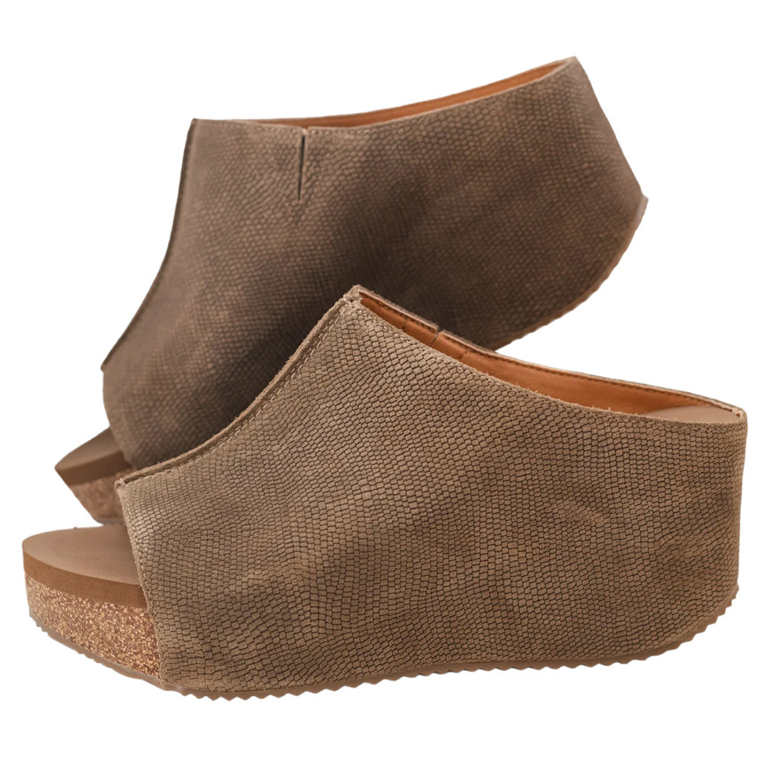 Volatile Footwear - Carrier Slip On Wedge - Clay Emboss