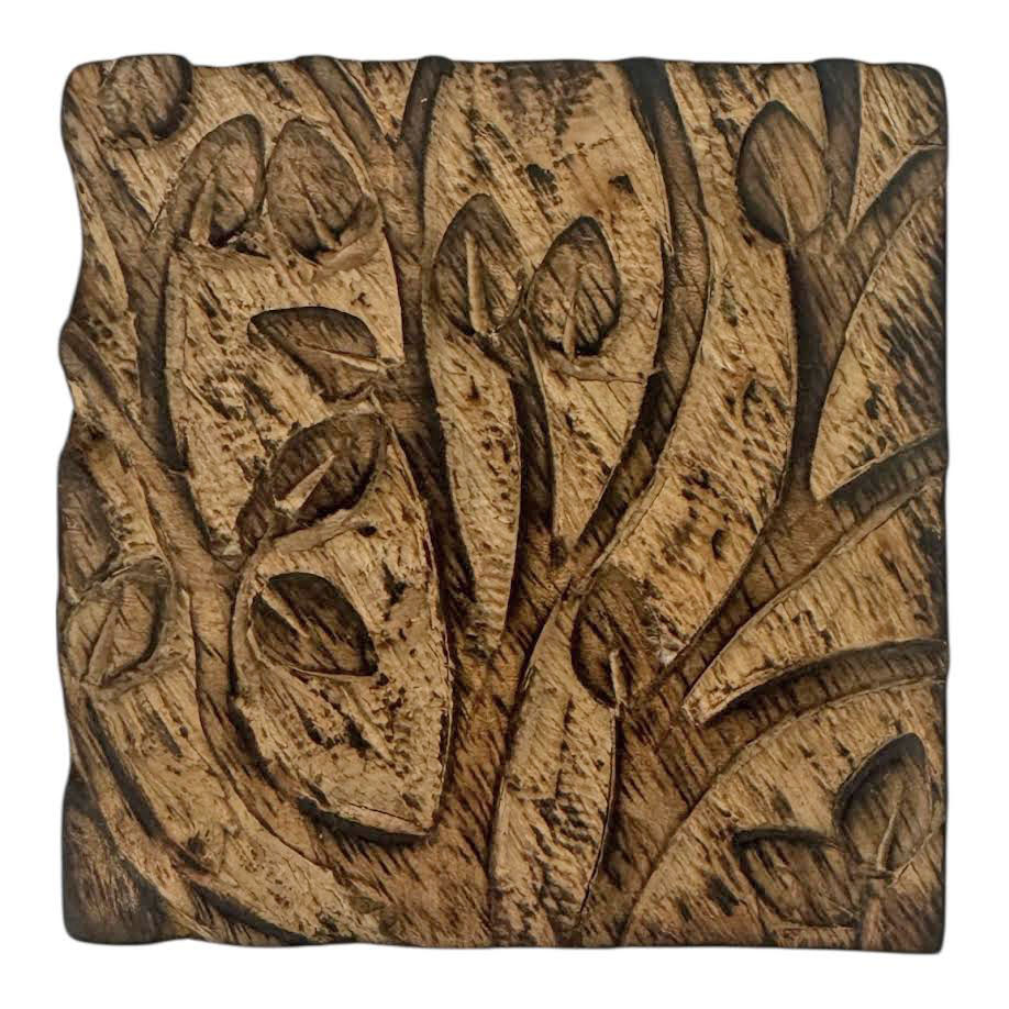 Hand-Carved Wood Trinket Box - Branches and Leaves 