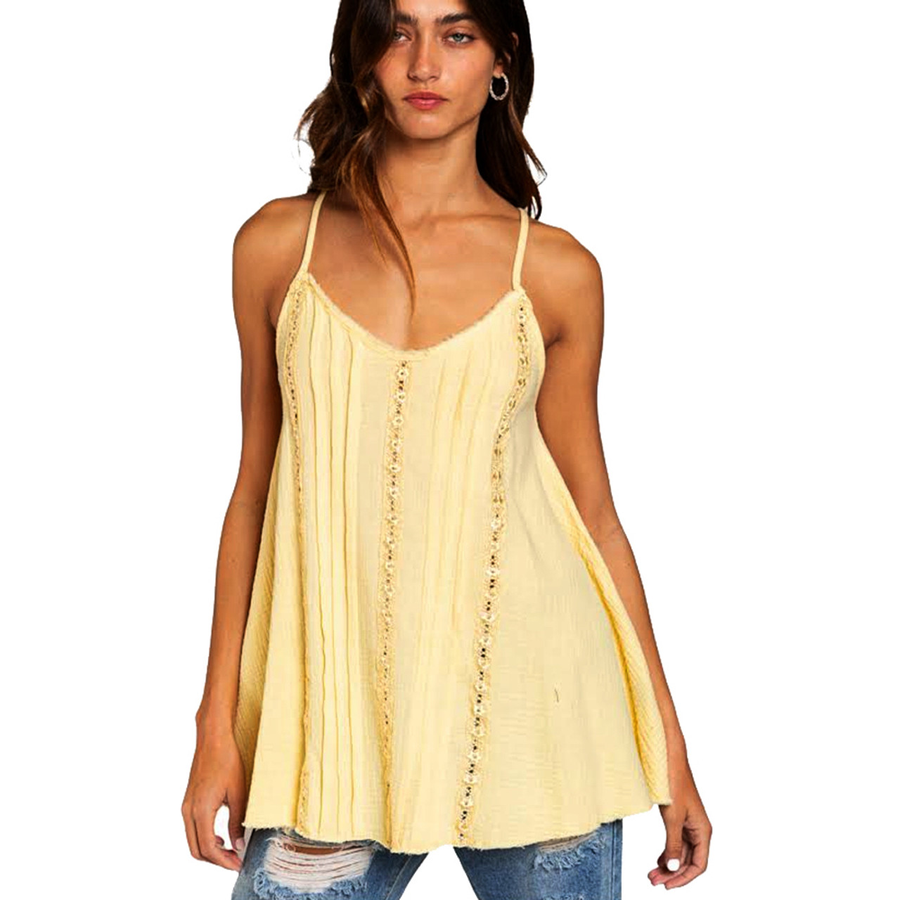 Tank tops with lace in-lays, Buckle