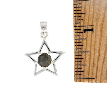size of the Labradorite sterling silver star pendant. 