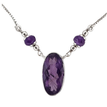 Close-up picture of the Amethyst sterling silver necklace. 