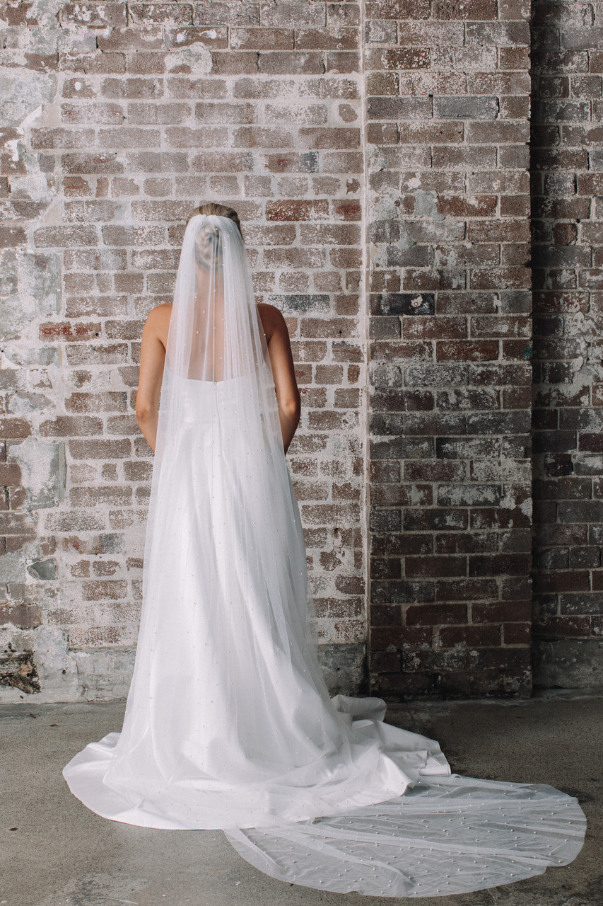 Ella Tulle & Pearl Wedding Veil - Long