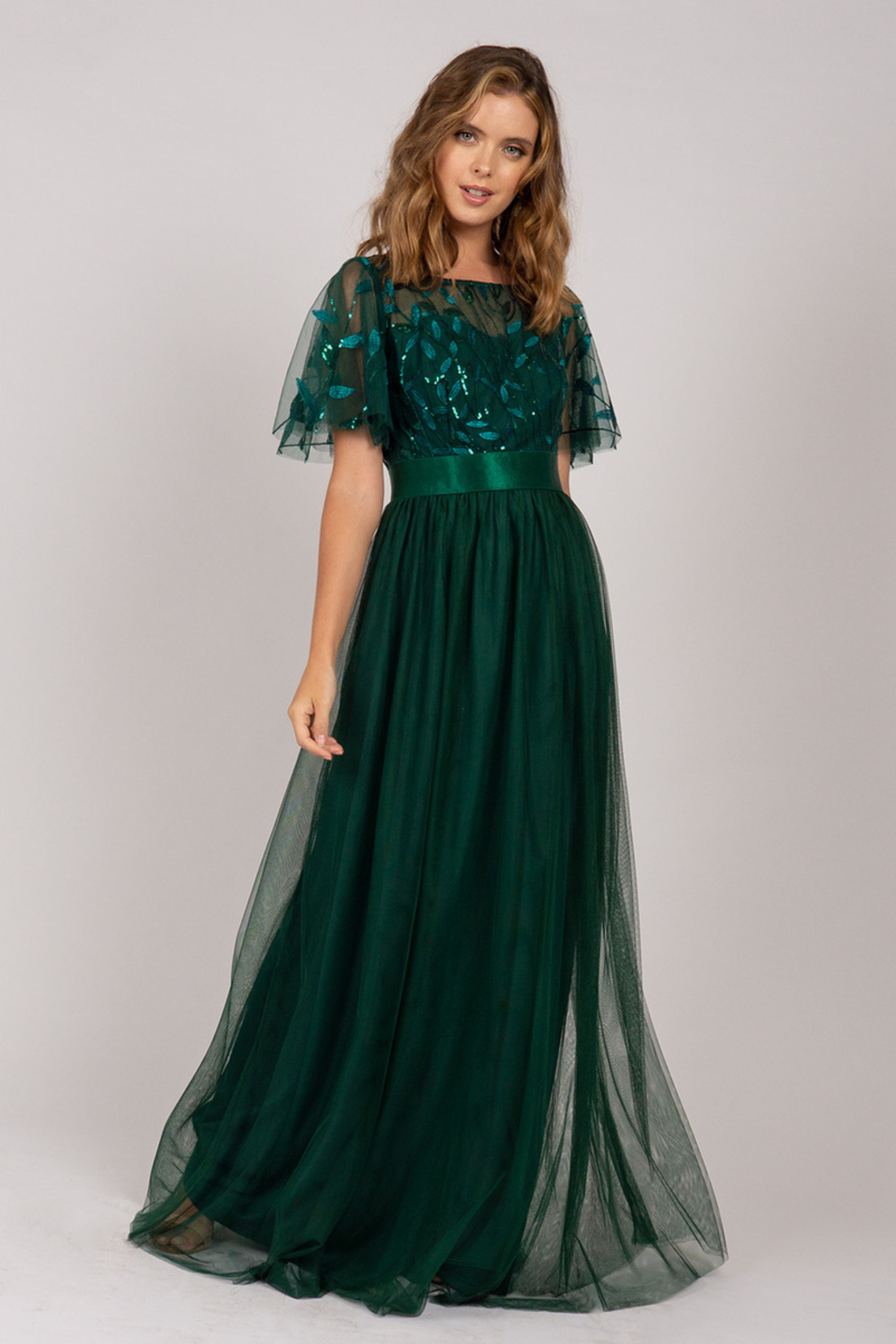 Shop the Charli Sequins Velvet Formal Dress in Emerald Green - Formal ...