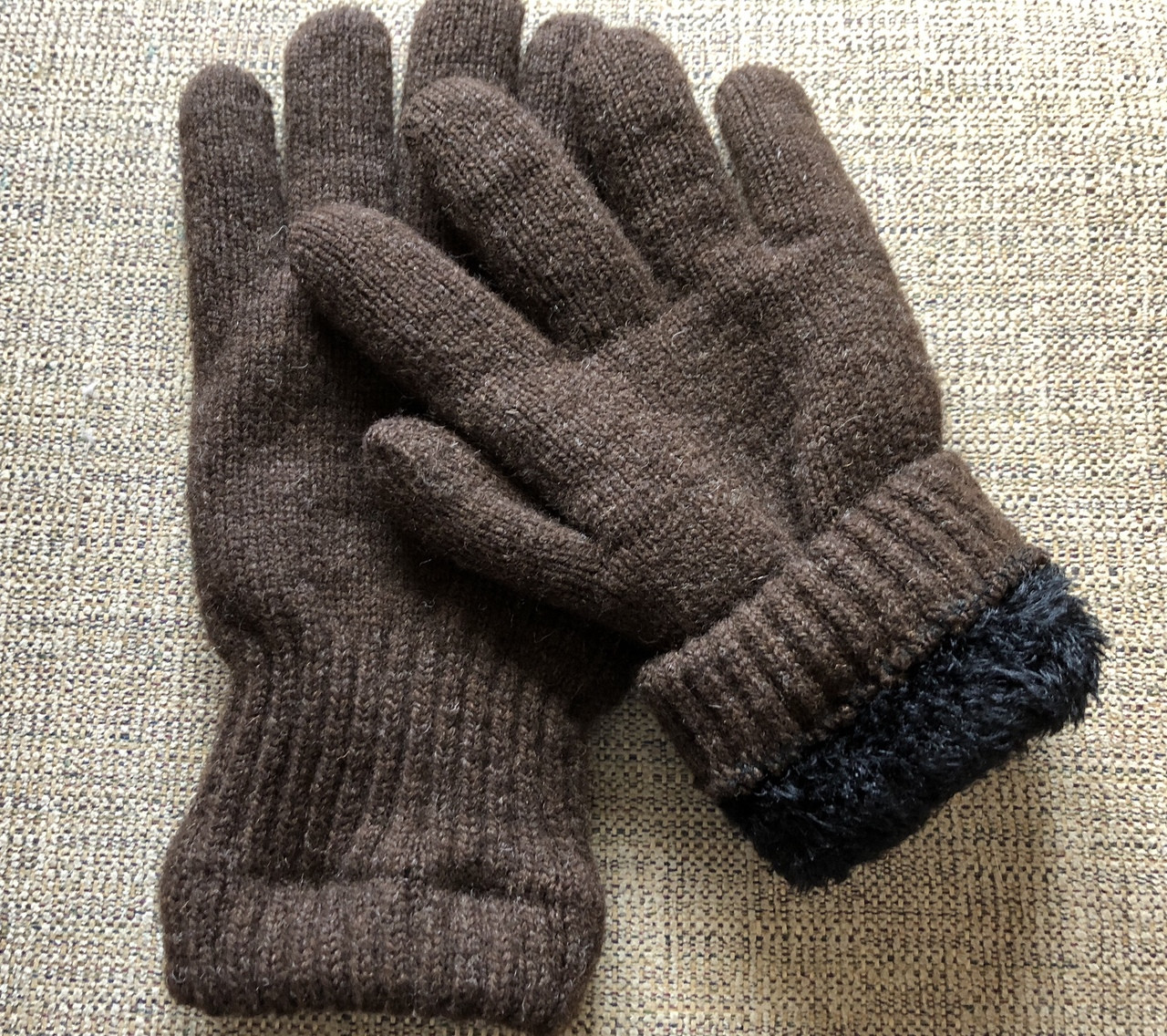 lined wool gloves