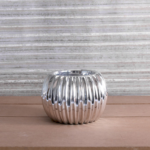 Silver Electroplated Ribbed Orchid Pot 14.6cm Silver Electroplated Ribbed Orchid Pot 14.6cm