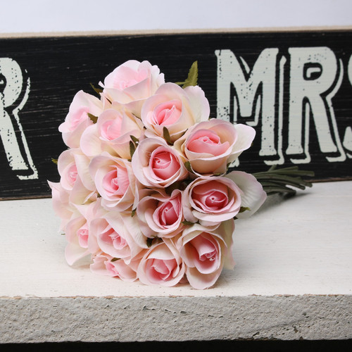 Cream Pink Blenheim Bridal Bouquet (16 heads) Cream Pink Blenheim Bridal Bouquet (16 heads)