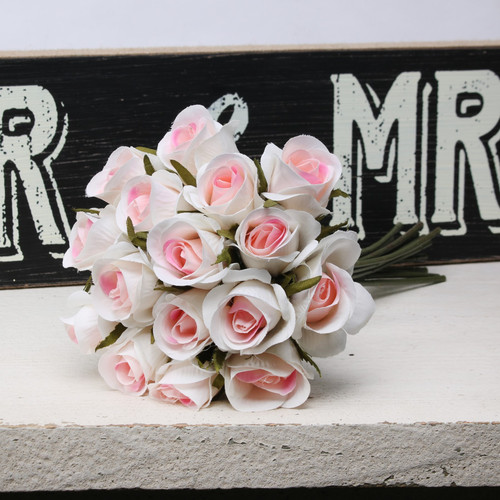 Light Pink Blenheim Bridal Bouquet (16 heads) Light Pink Blenheim Bridal Bouquet (16 heads)