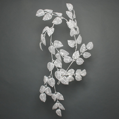 White Glitter Leaf Garland (150cm) White Glitter Leaf Garland (150cm)