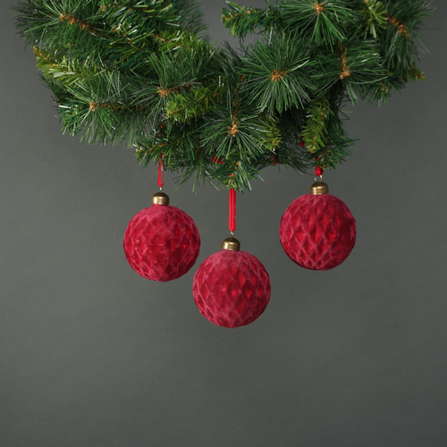 Aine 8cm Glass Velvet Diamond Red Bauble (Set of 4) Aine 8cm Glass Velvet Diamond Red Bauble (Set of 4)