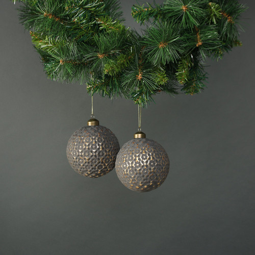 Luna 10cm Glass Ornate Bauble Pewter & Silver (Set of 4) Luna 10cm Glass Ornate Bauble Pewter & Silver (Set of 4)