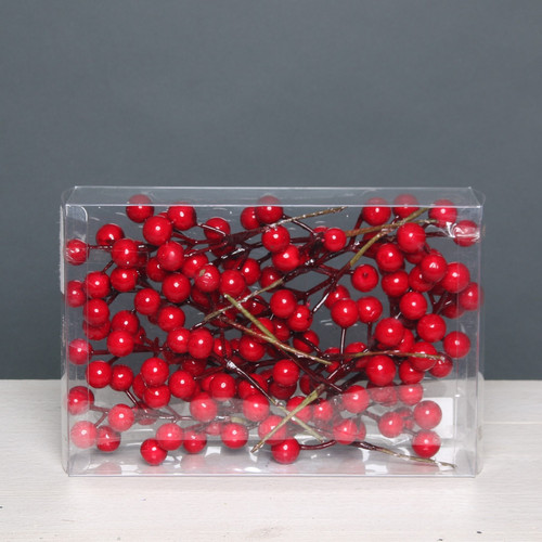 Large Bright Red Berries Spray (12 bunches) Large Bright Red Berries Spray (12 bunches)