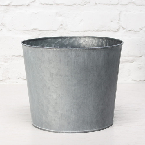 Round Antique Grey Zinc Pot with Whitewash (23cm) Round Antique Grey Zinc Pot with Whitewash (23cm)