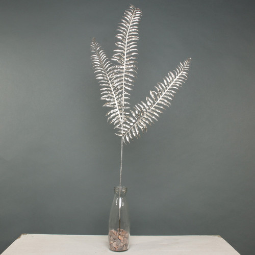 Champagne Metallic Fern Spray Stem (x3 Leaves) Champagne Metallic Fern Spray Stem (x3 Leaves)