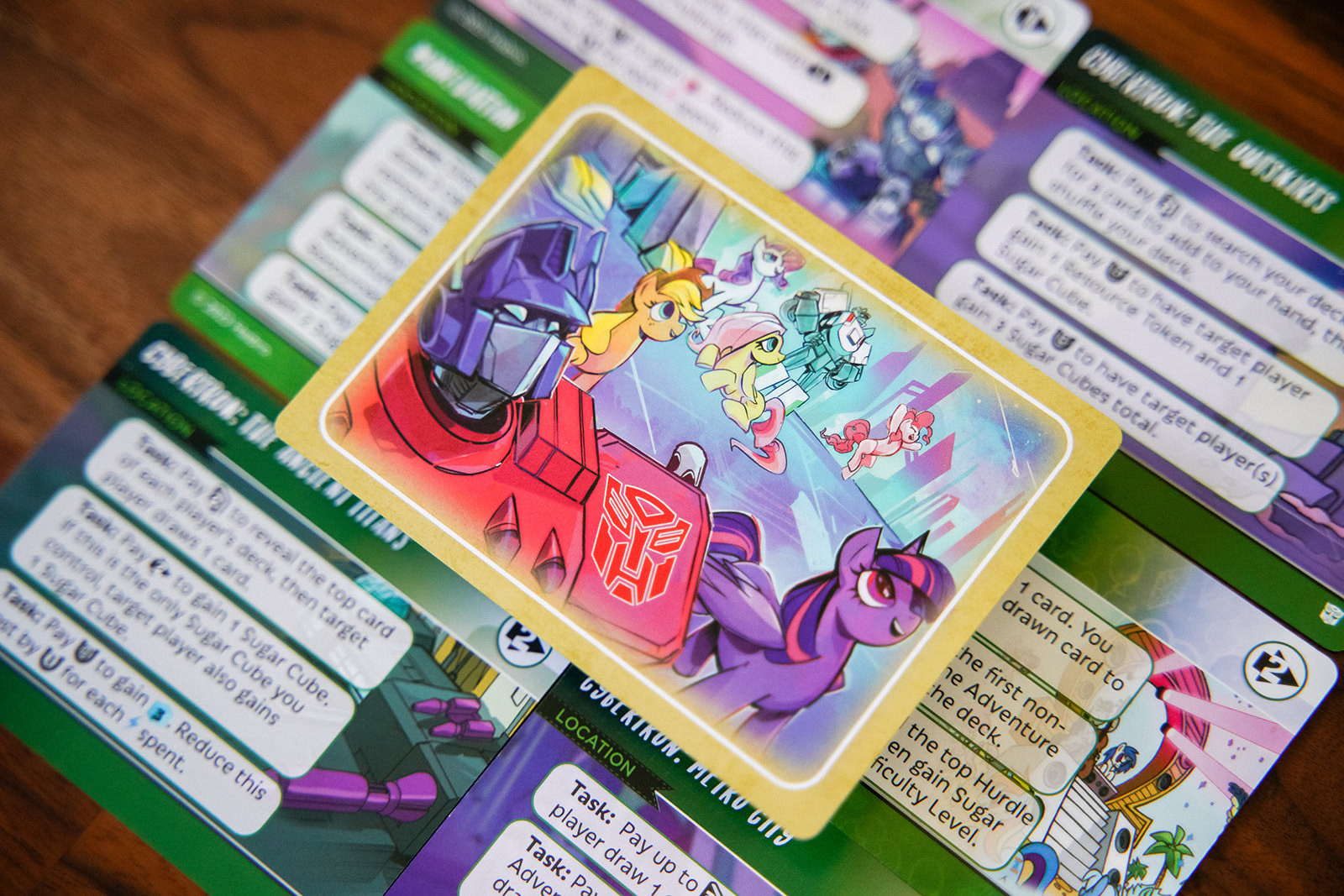 My Little Pony: Scholarly Shenanigans - Espansione Per Gioco Deck-building Con 6 Nuovi Studenti, Età 14+, 1-4 Giocatori