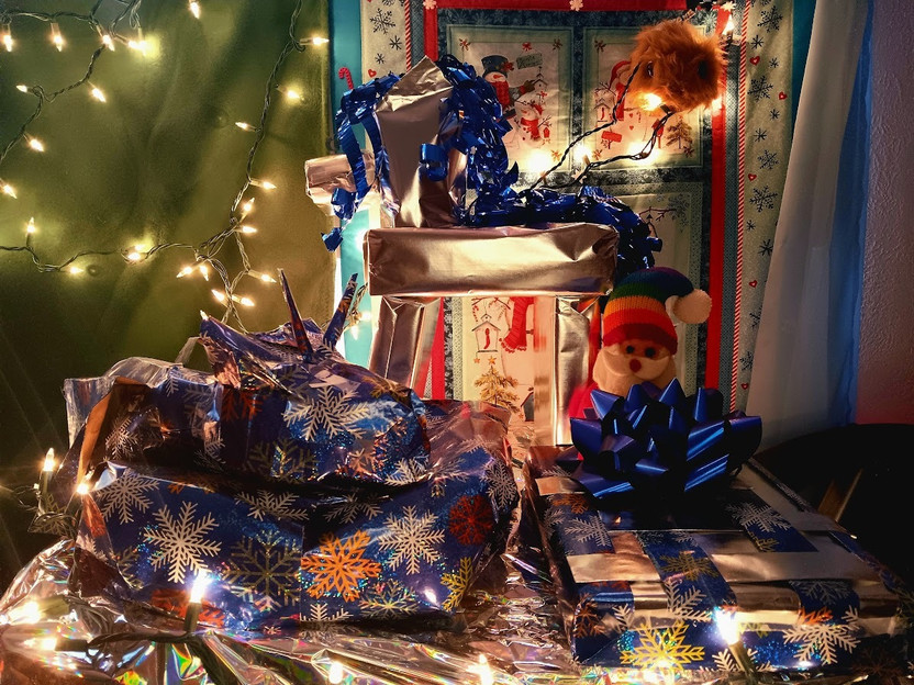 How To Turn Present Wrapping Into A Game: A Gift-Wrapping Guide For Gamers Gifting Games