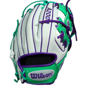 2024 Wilson A2000 1786 "Light Buzz" 11.5" Infield Baseball Glove, WBW102636