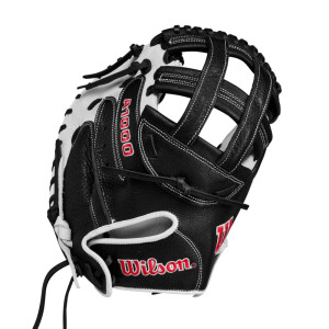 2024 Wilson A1000 FPCM33 Fastpitch Softball Catcher's Mitt, WBW10148033