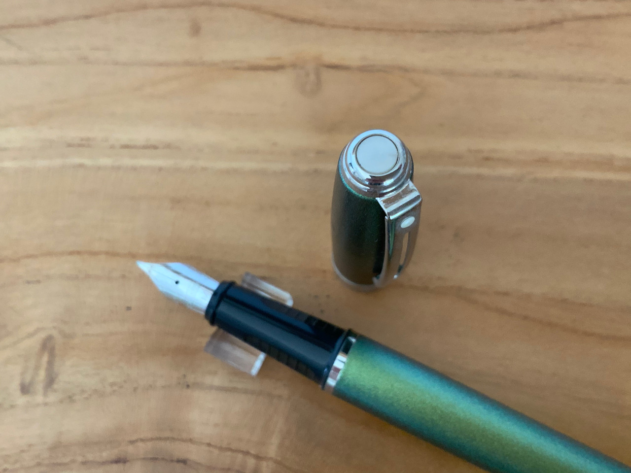 Sheaffer Prelude 9141 Incandescent Green Painted NT Fountain Pen