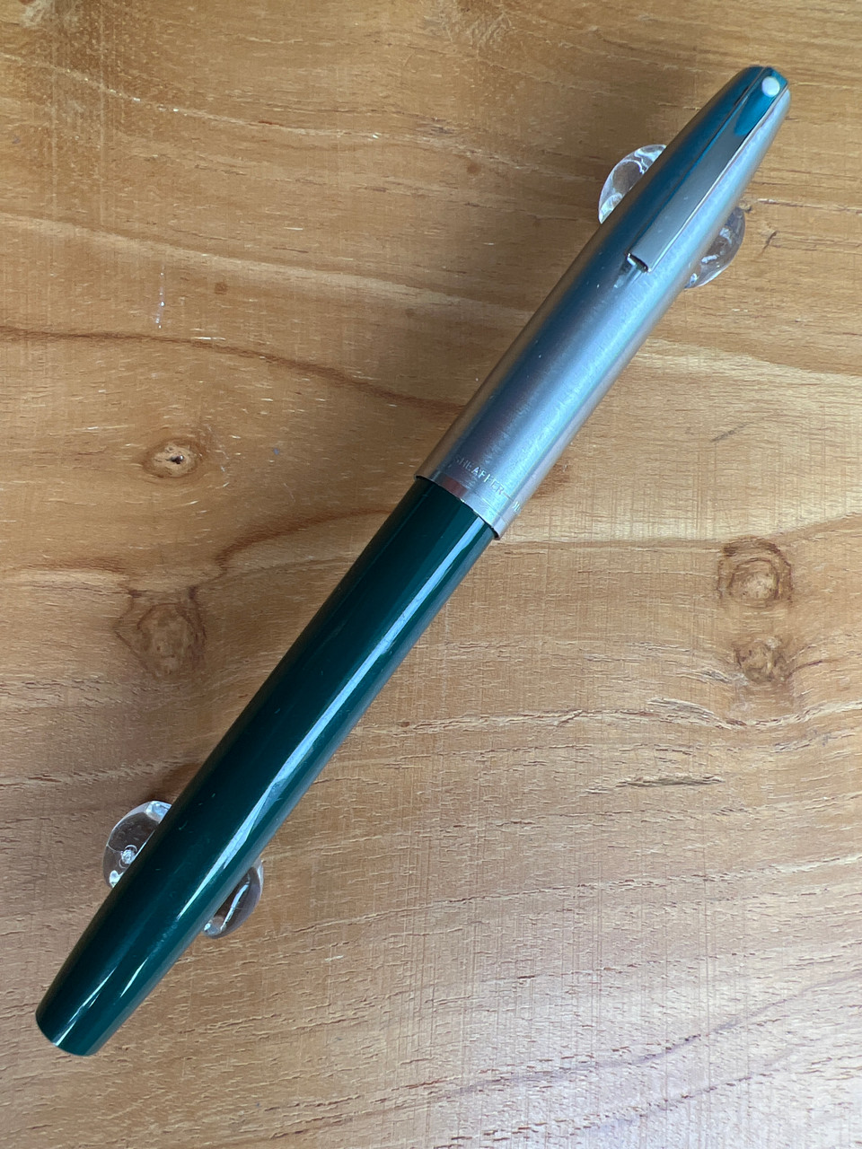 Sheaffer Triumph 440 Brushed Chrome/Green CT Fountain Pen Stainless Steel  Fine Nib