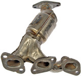Dorman - OE Solutions Exhaust Manifold with Integrated Catalytic Converter 673-830 - view 2