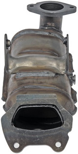 Dorman - OE Solutions Exhaust Manifold with Integrated Catalytic Converter 674-293 - view 2