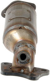 Dorman - OE Solutions Exhaust Manifold with Integrated Catalytic Converter 674-484 - view 2