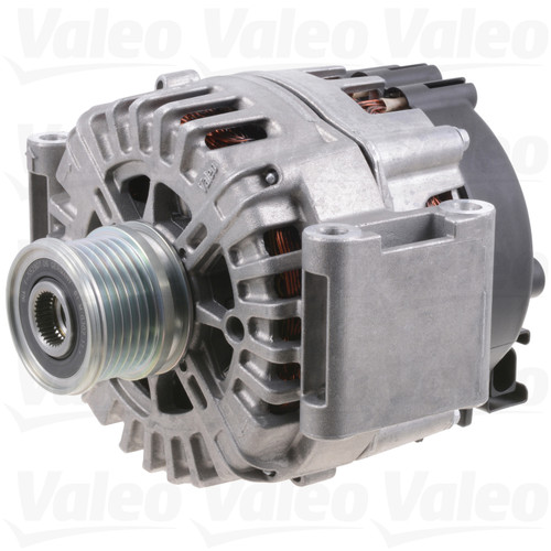 Alternator-Bluetec 4Matic Valeo 439704 fits 2013 Mercedes GLK250 2.1L-L4
