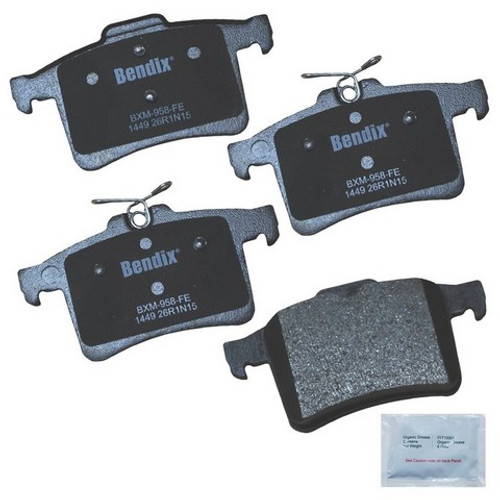 BENDIX PRIORITY 1 Disc Brake Pad Set P/N:CFM1449