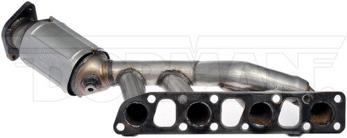 Dorman - OE Solutions Exhaust Manifold with Integrated Catalytic Converter 673-650 - view 3