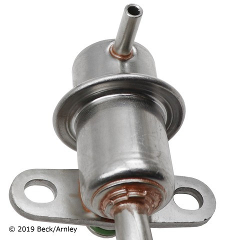Beck/Arnley Fuel Injection Pressure Regulator 158-1536 - view 4