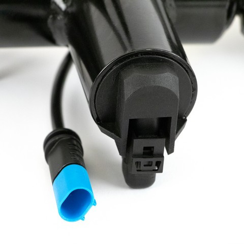 Arnott Industries Suspension Shock Absorber P/N:SK-3817