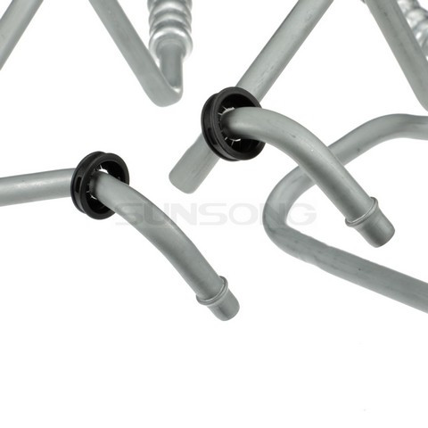 Sunsong Automatic Transmission Oil Cooler Hose Assembly 5801320 - view 6