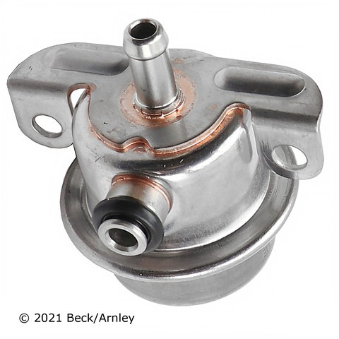 Fuel Injection Pressure Regulato fits 1985-1995 Volvo 740 760 940  BECK/ARNLEY