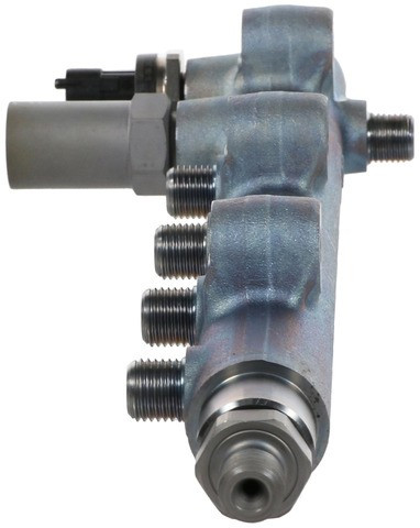 Bosch Fuel Injection Fuel Rail 0445226014 - view 2