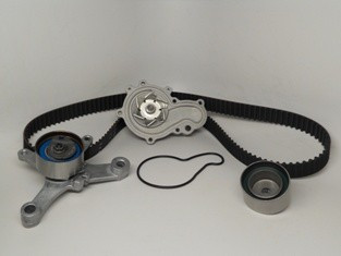 Gates Engine Timing Belt Kit with Water Pump TCKWP246A