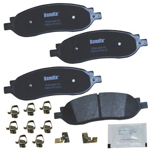 BENDIX PRIORITY 1 Disc Brake Pad Set P/N:CFM1068