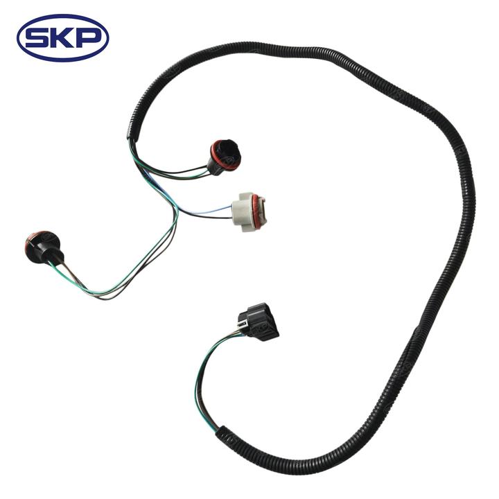 SKP Tail Light Wiring Harness P/N:SK645936