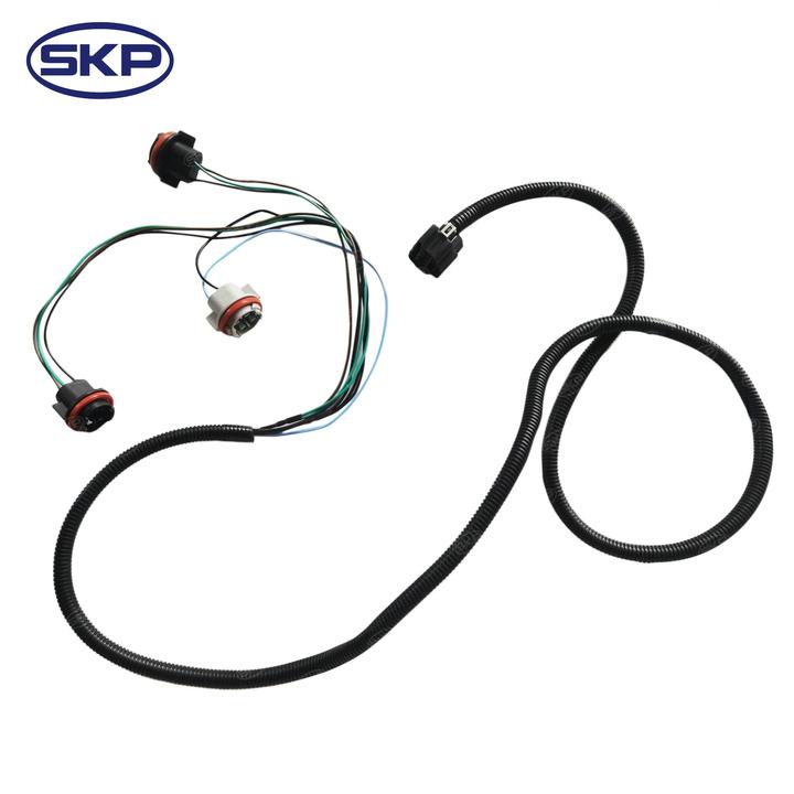 SKP Tail Light Wiring Harness P/N:SK645930
