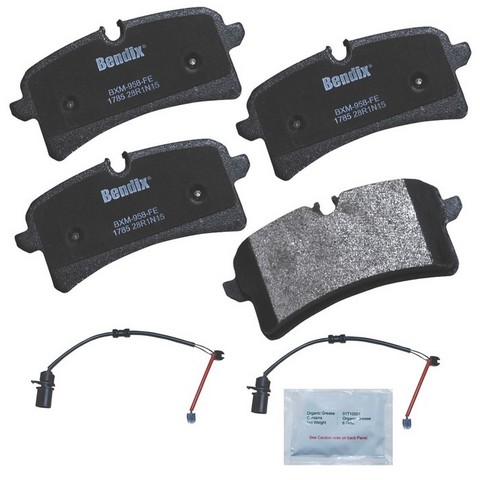 BENDIX PRIORITY 1 Disc Brake Pad Set P/N:CFM1785
