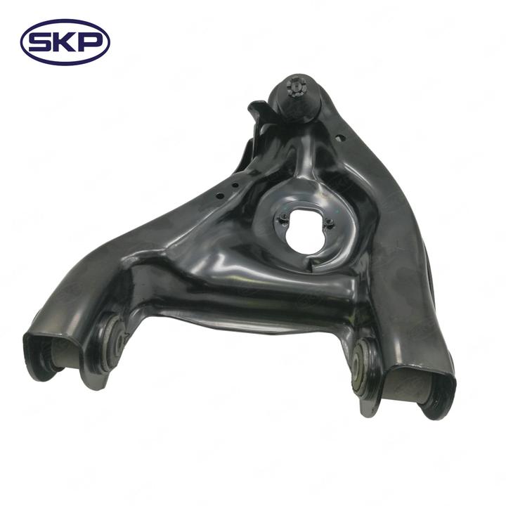 SKP Suspension Control Arm and Ball Joint Assembly P/N:SK522177