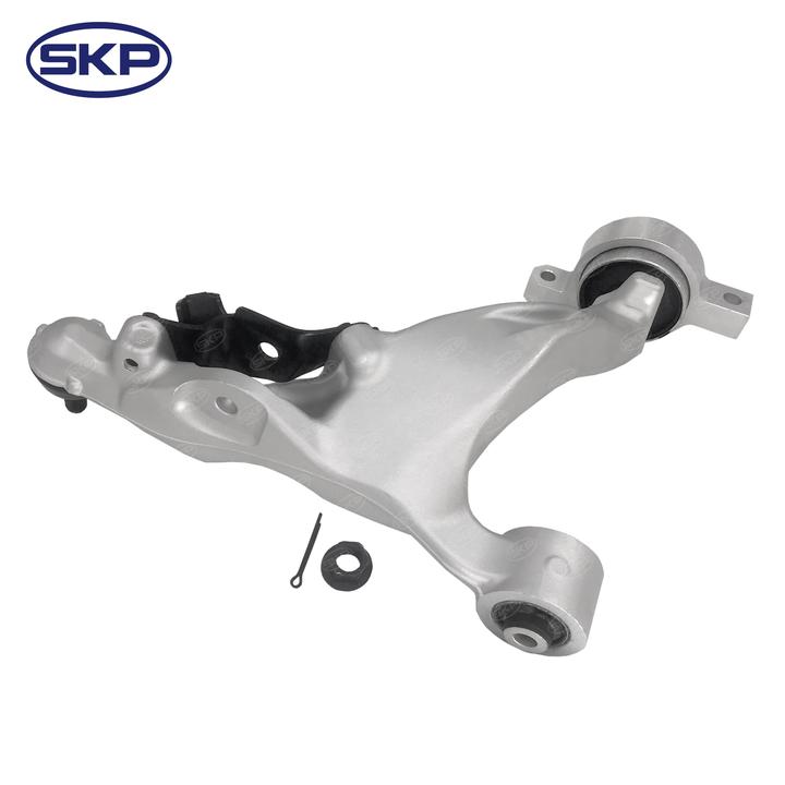 SKP Suspension Control Arm and Ball Joint Assembly P/N:SK621596