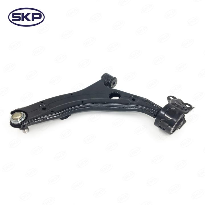 SKP Suspension Control Arm and Ball Joint Assembly P/N:SRK620486