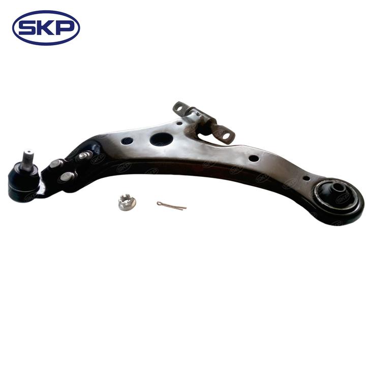 SKP Suspension Control Arm and Ball Joint Assembly P/N:SRK621477